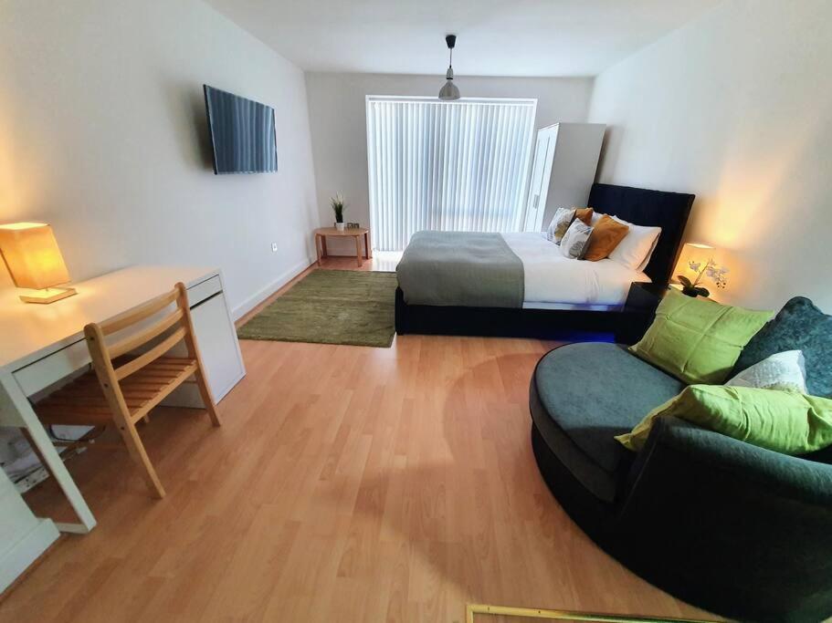 Contemporary Modern Studio Apartment - City Centre Birmingham Ngoại thất bức ảnh